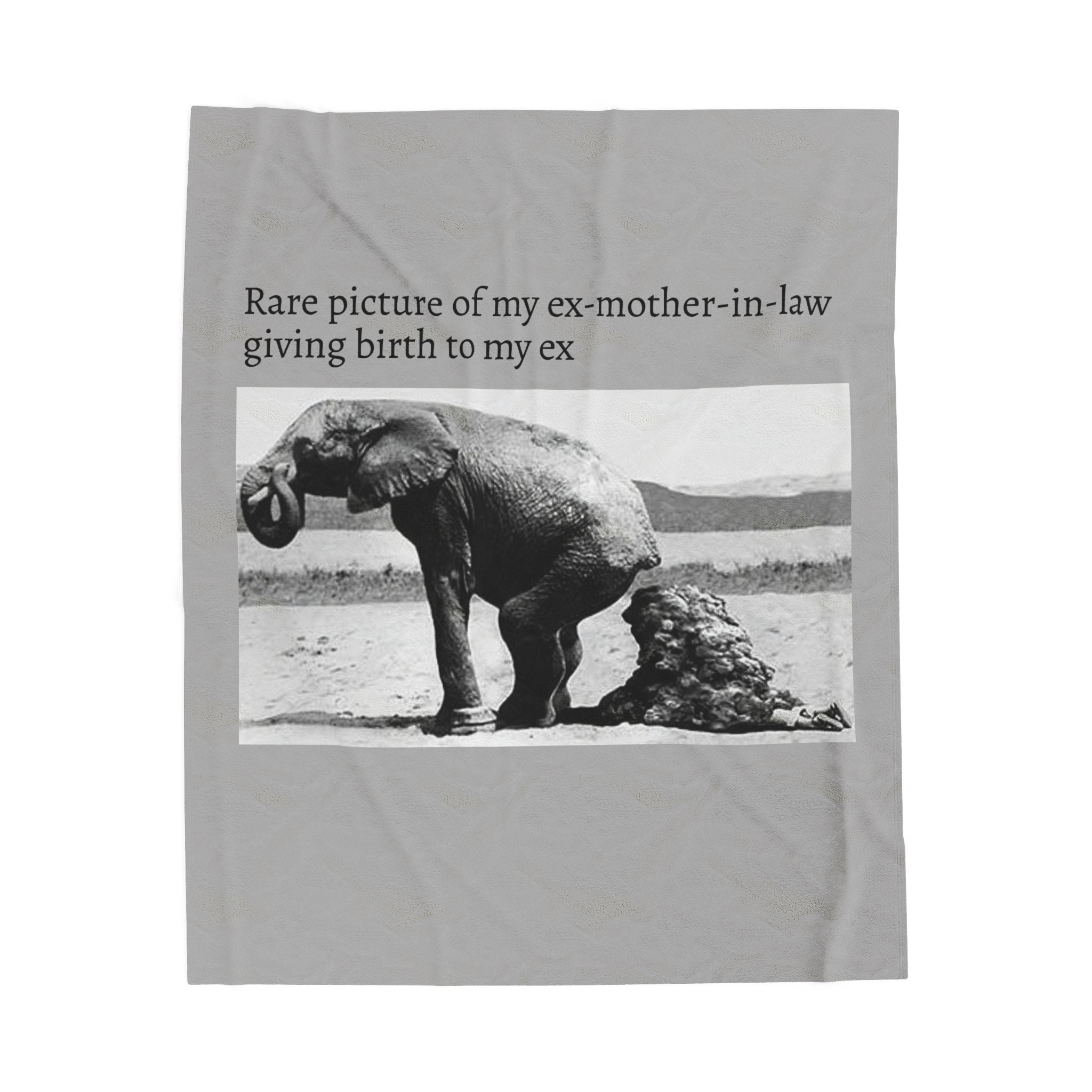 Humorous Velveteen Plush Blanket - Funny Gift for Family, Cozy Throw for Living Room, Unique Decor for Home, Elephant Design